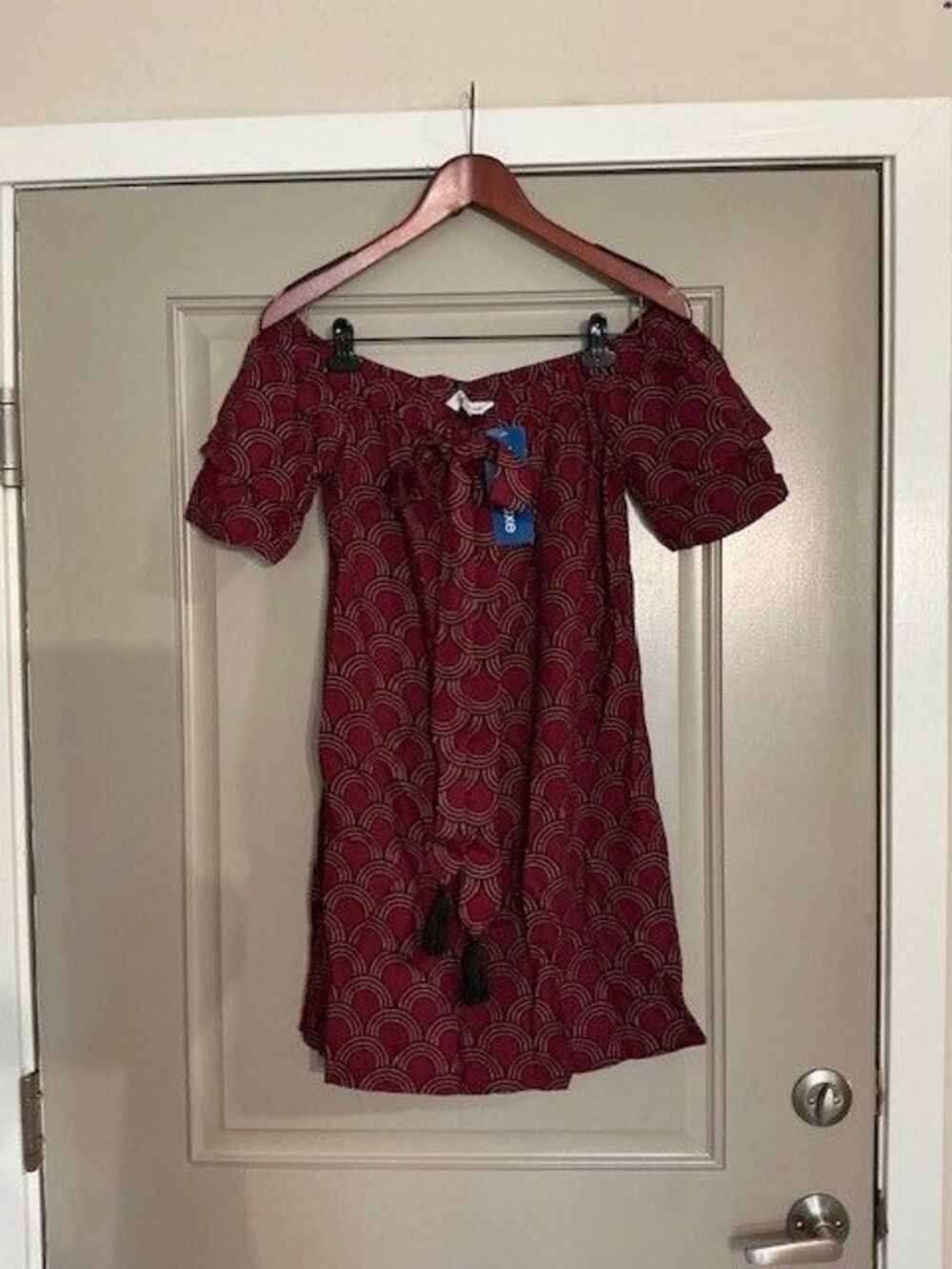 La Mer Luxe Off the Shoulder Jules Dress in Cannes Crimson Black Sz M NWT ***